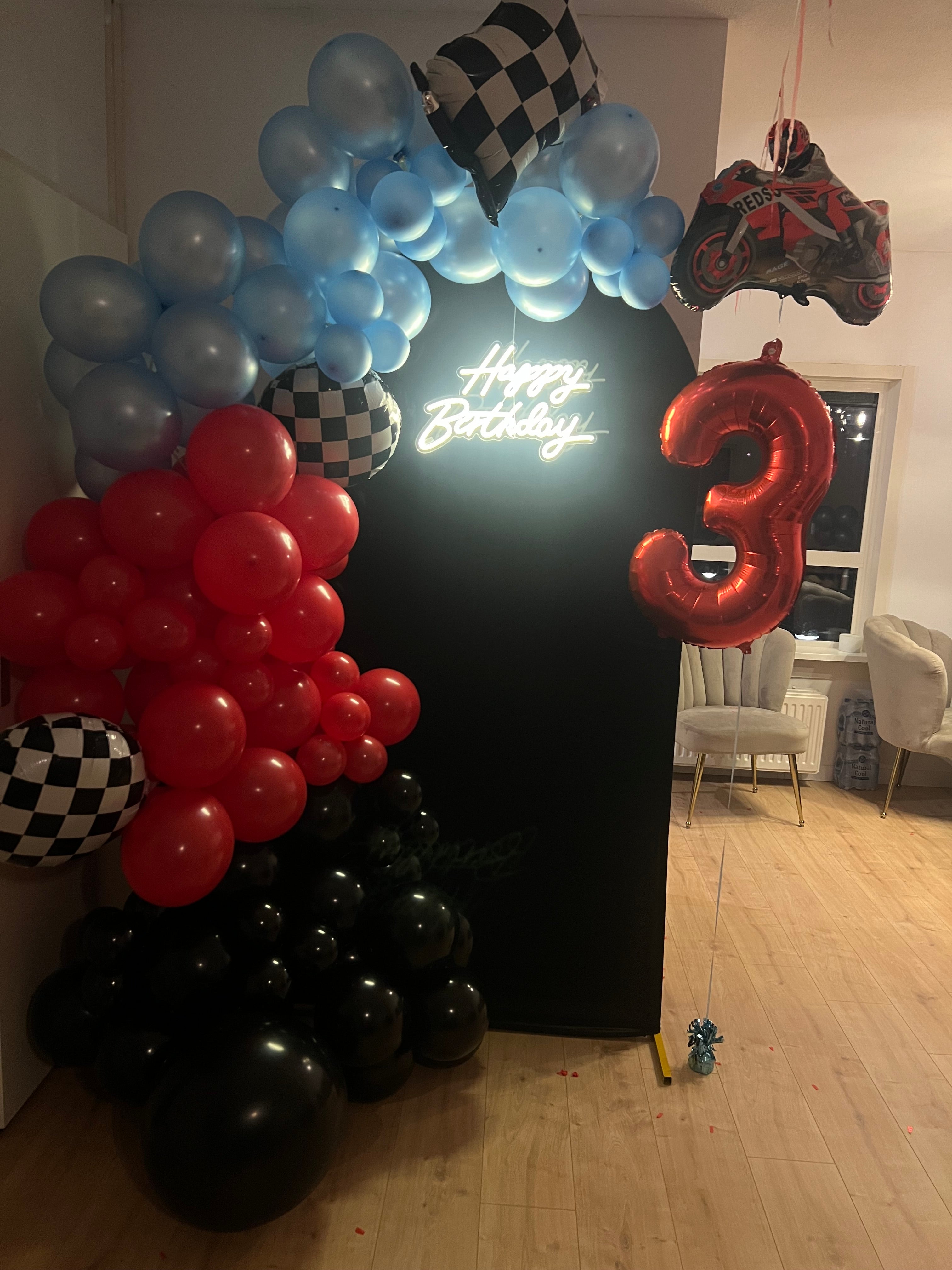 Backdrop frame halfrond met ballonnen